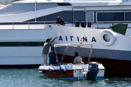 Τραγωδία στην Αίγινα: Όλα έγιναν σε 5 λεπτά – Δεν πρόλαβαν να ρίξουν ούτε σωσίβιο στα 2 αδέλφια! (βίντεο)